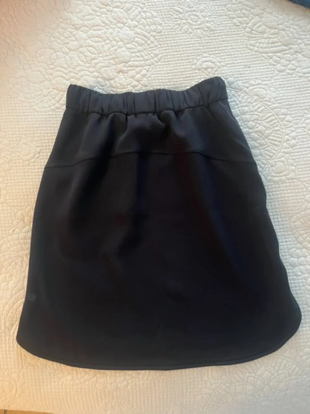 Lululemon Skirt Size 4